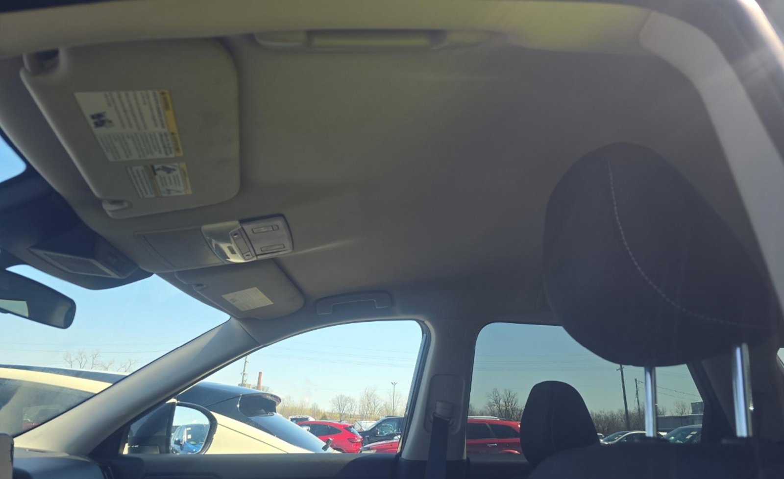 Used 2025 Nissan Pathfinder SV FWD image 17