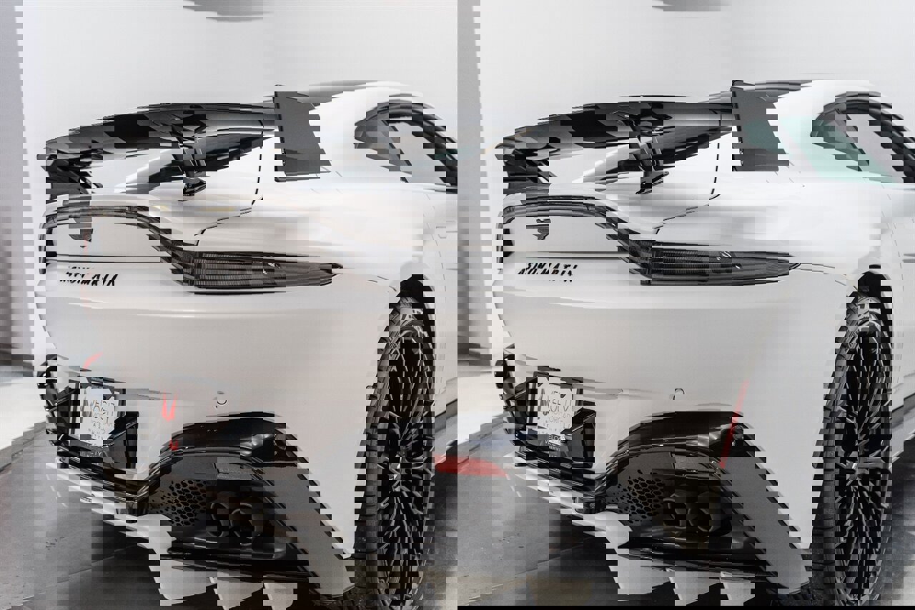 Used 2023 Aston Martin V8 Vantage Coupe image 91