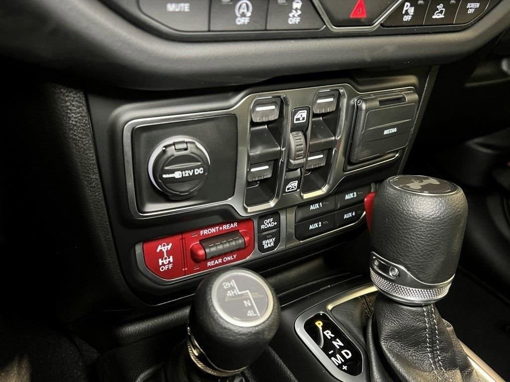 New 2026 Jeep Wrangler Unlimited Rubicon w/ Safety Group image 29