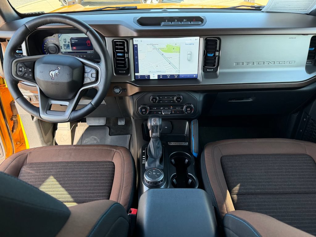 Used 2021 Ford Bronco Outer Banks AWD/4WD image 2