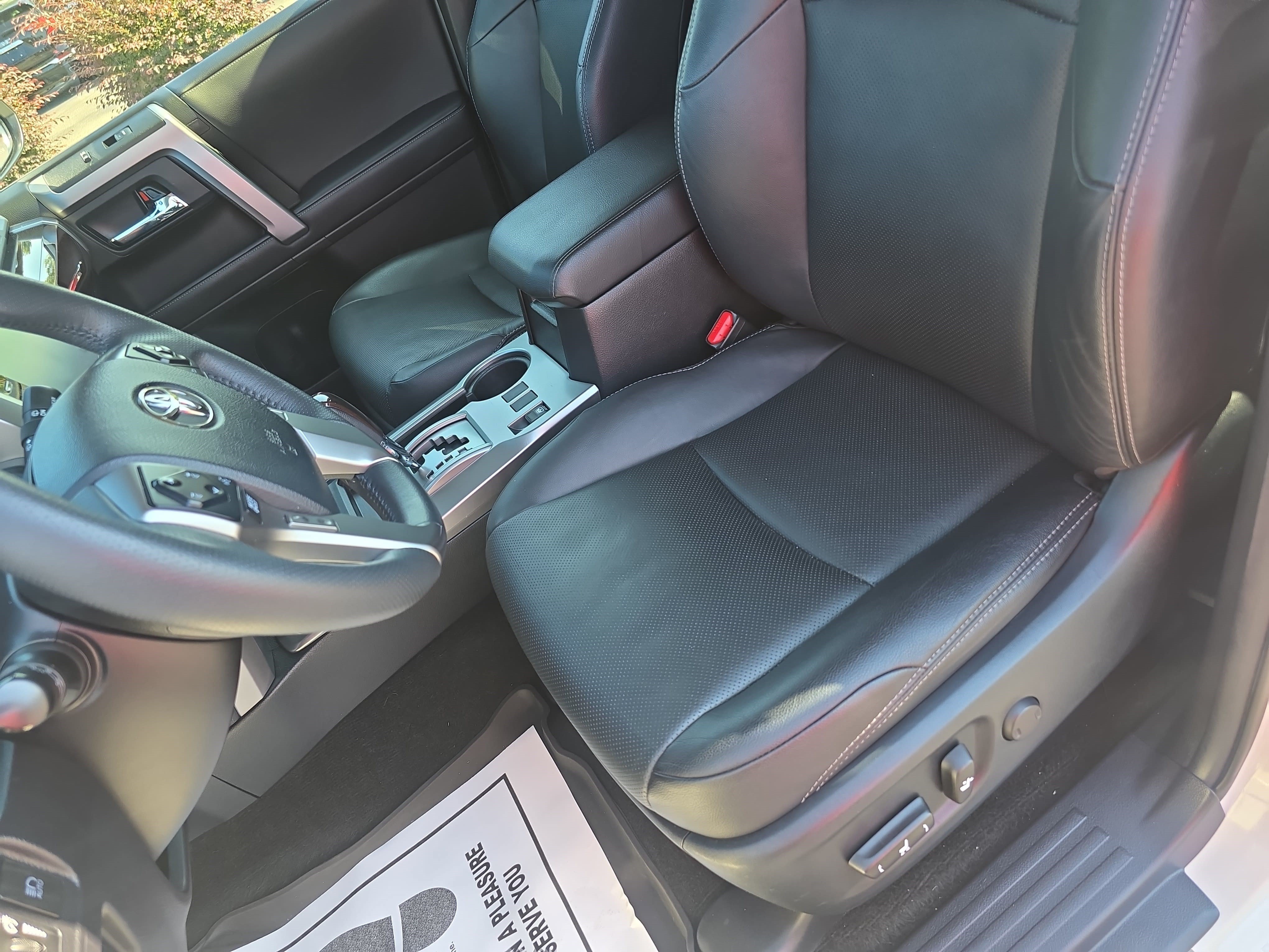 Used 2022 Toyota 4Runner Limited AWD/4WD image 14