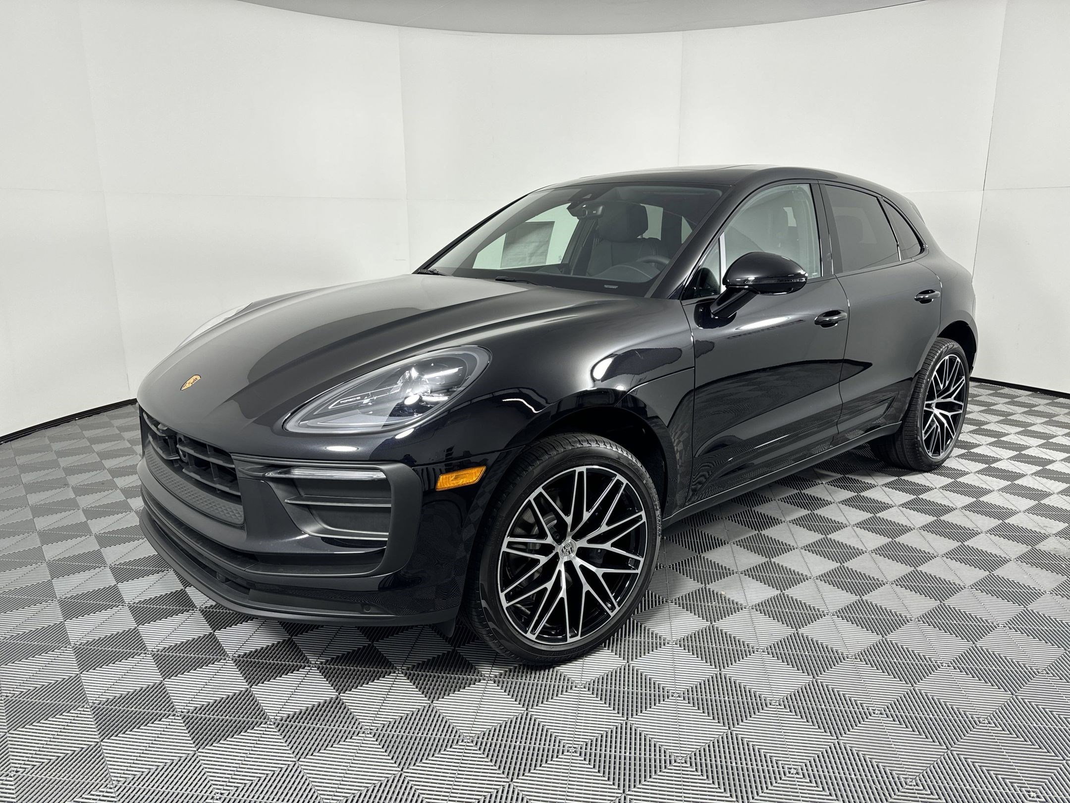 Certified 2025 Porsche Macan