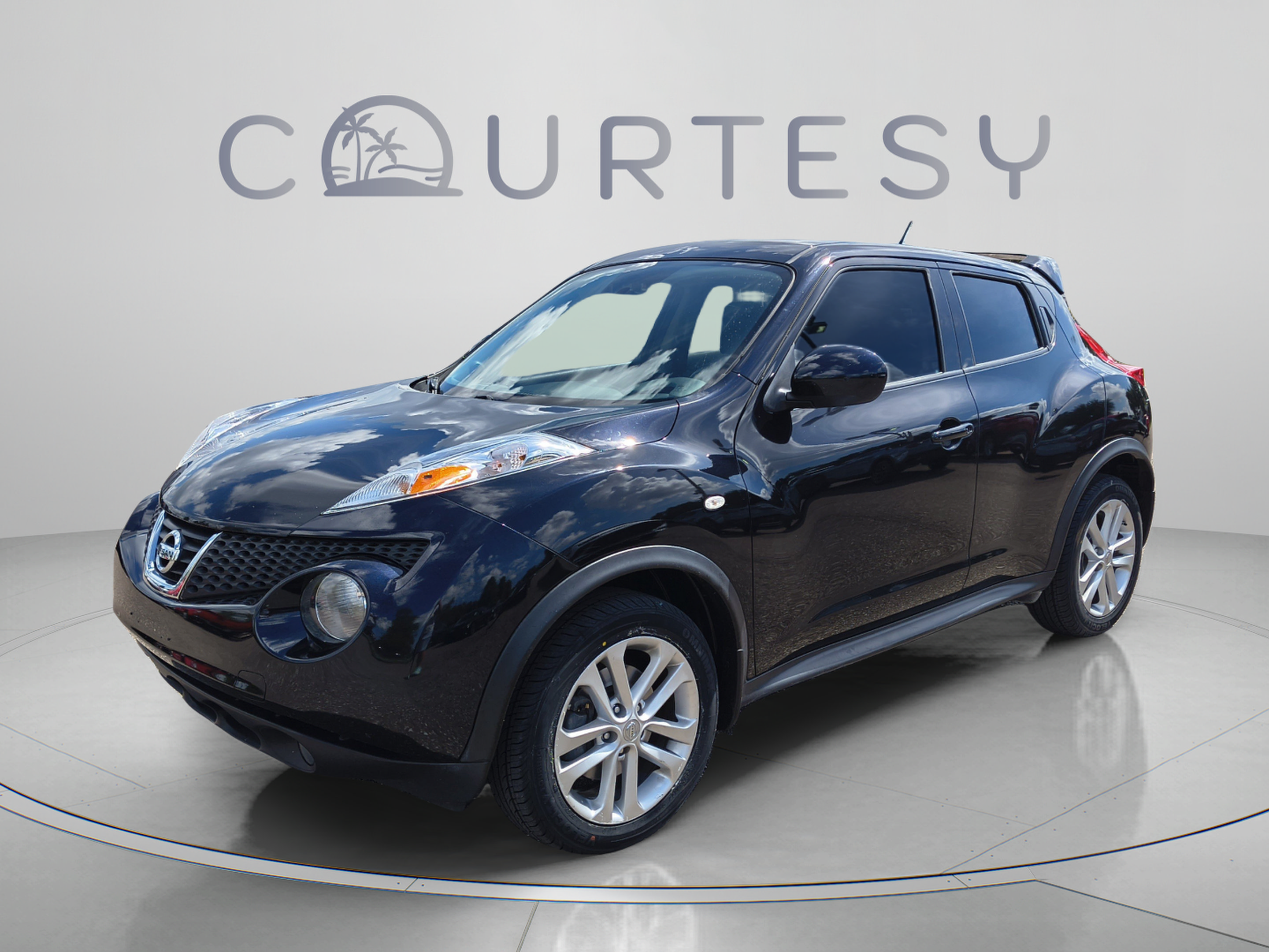 Used 2014 Nissan Juke SL FWD 360° Tour