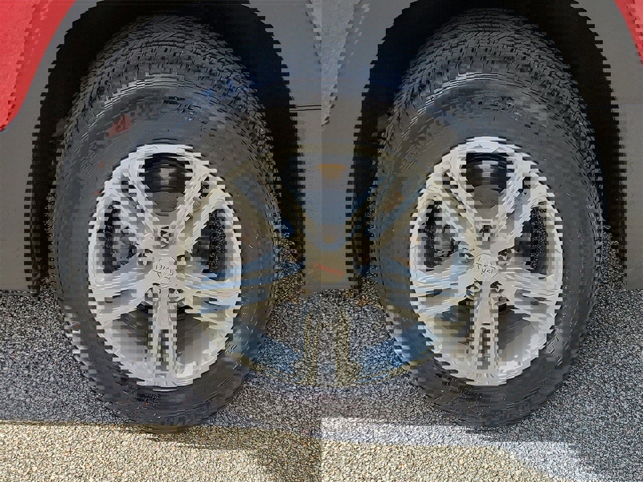 Used 2023 GMC Terrain SLE image 5