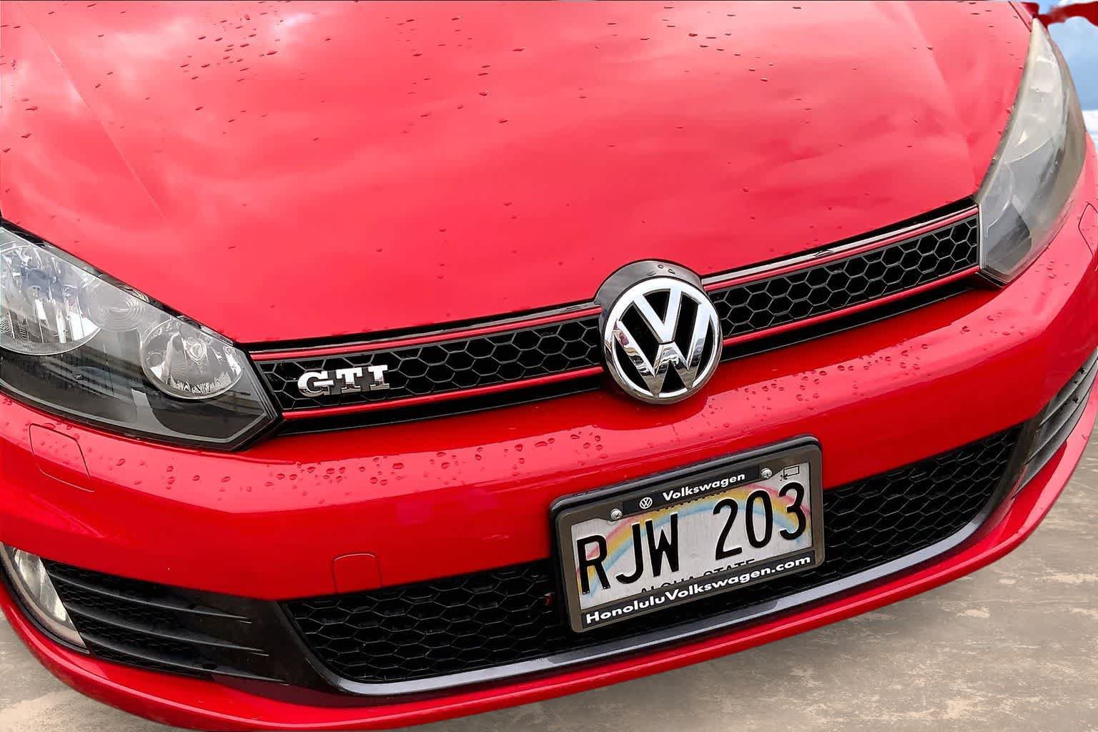 Used 2011 Volkswagen GTI 2-Door FWD image 28