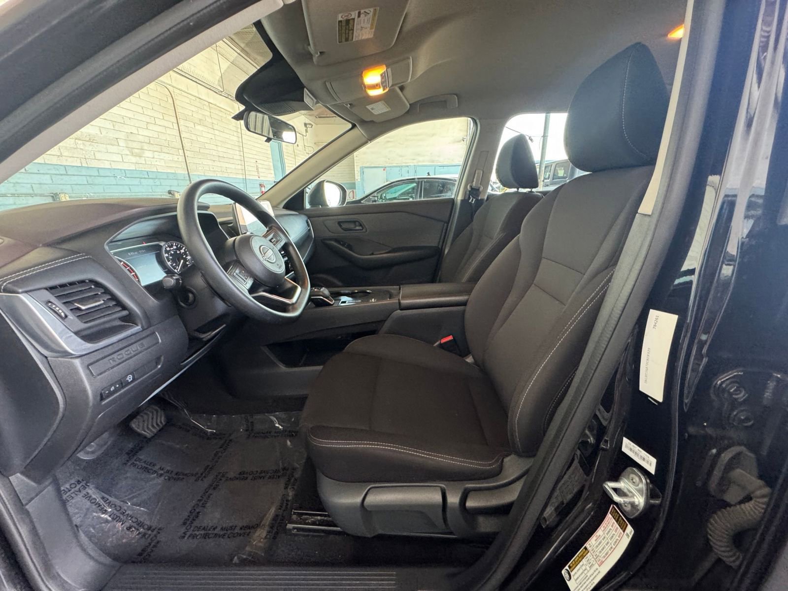 Used 2023 Nissan Rogue S image 24