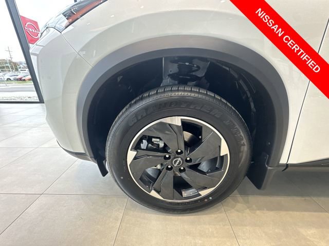 Certified 2026 Nissan Rogue SV image 10