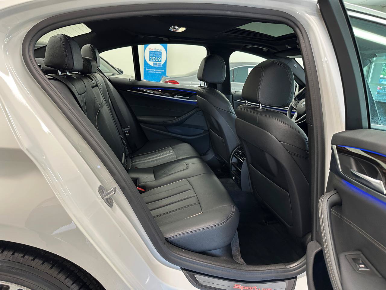 Used 2019 BMW 530i w/ Convenience Package RWD image 27