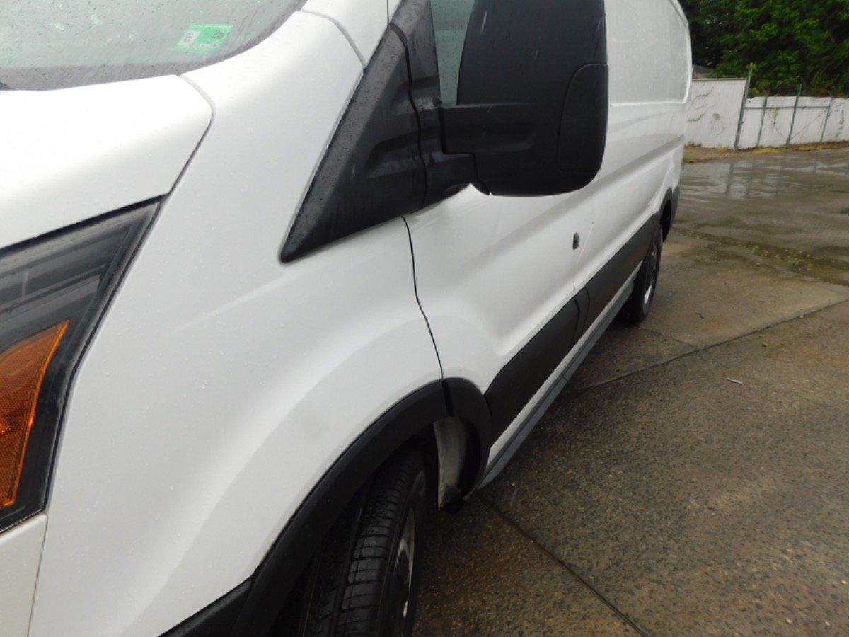 Used 2019 Ford Transit 250 130 Low Roof image 9