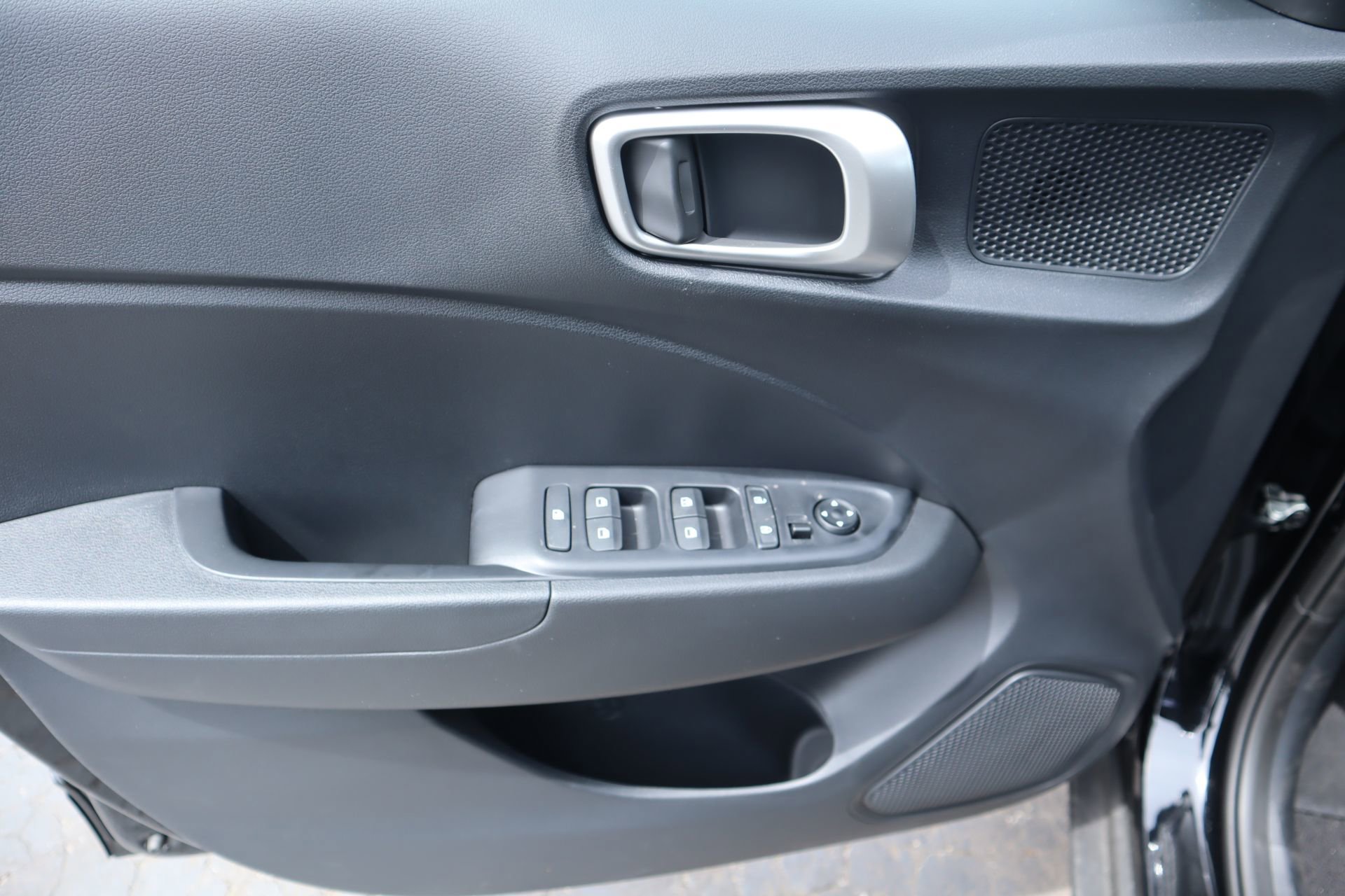 New 2026 Hyundai Venue SE FWD image 14