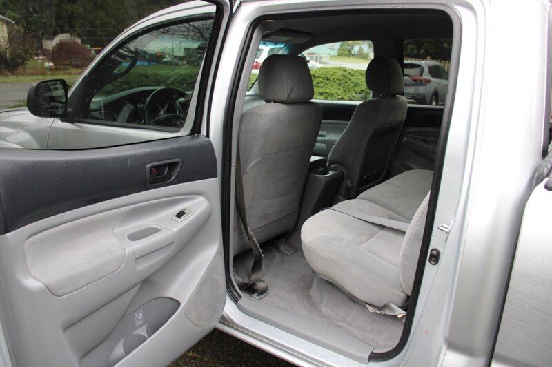 Used 2005 Toyota Tacoma 4x4 Double Cab image 14