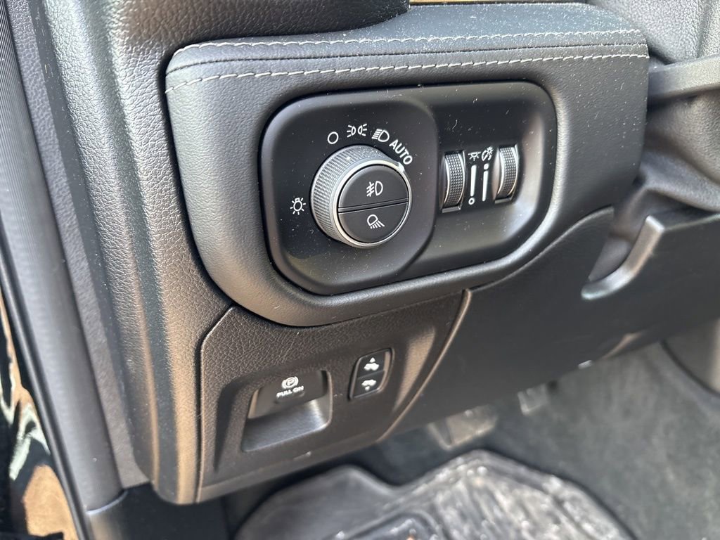 Used 2021 RAM 1500 Limited w/ Trailer Tow Group image 19