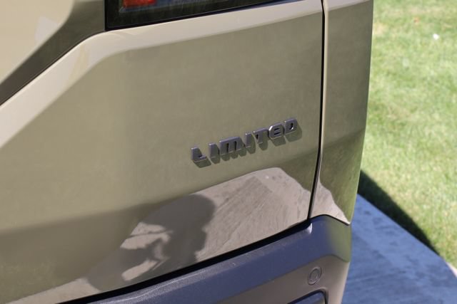 New 2026 Jeep Cherokee Limited AWD/4WD image 37