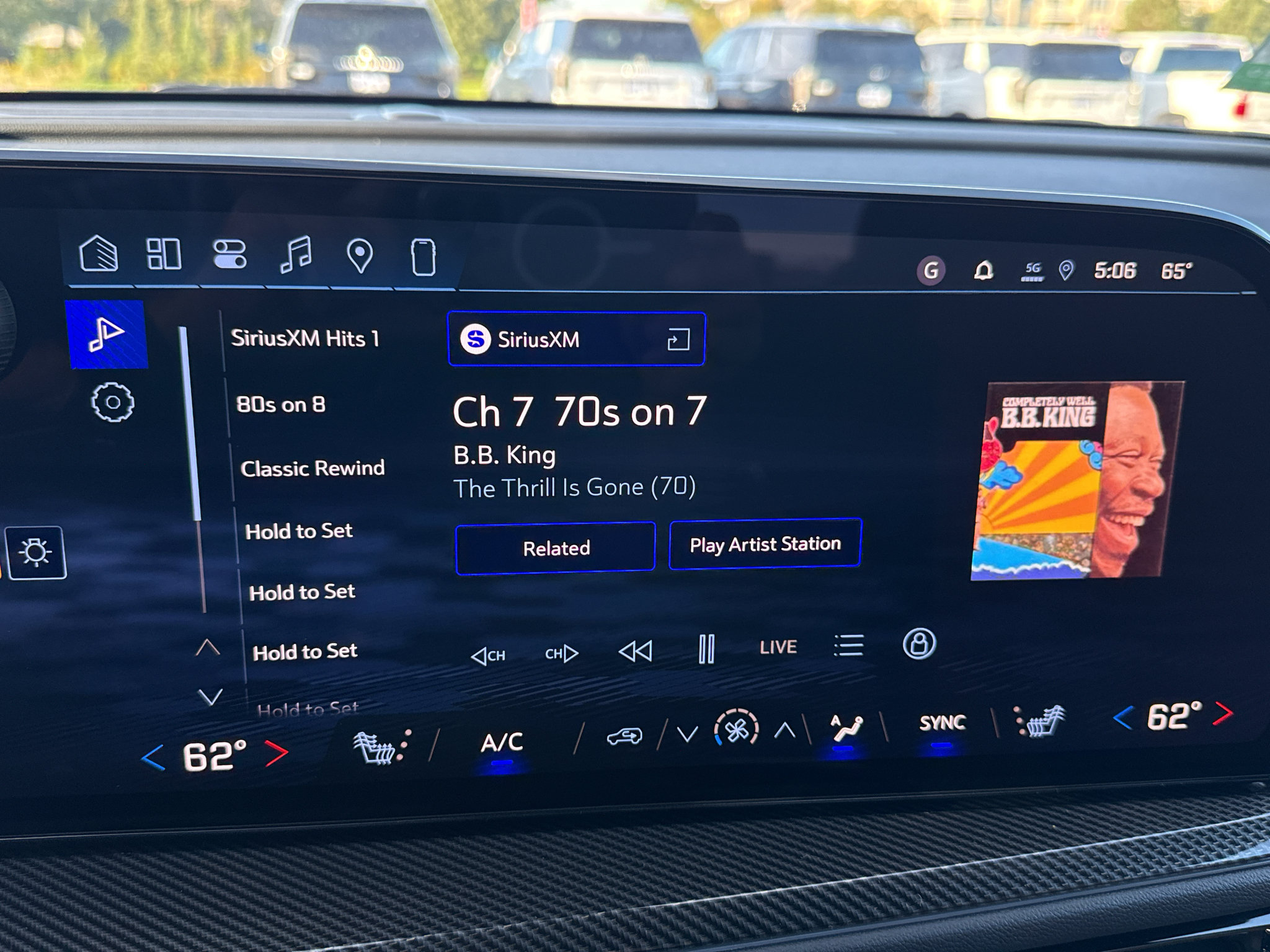 New 2027 Chevrolet Traverse Z71 w/ Driver Confidence Package AWD/4WD image 23
