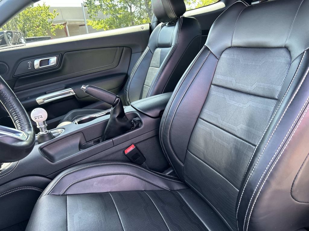 Used 2021 Ford Mustang GT Premium w/ Equipment Group 401A RWD image 17