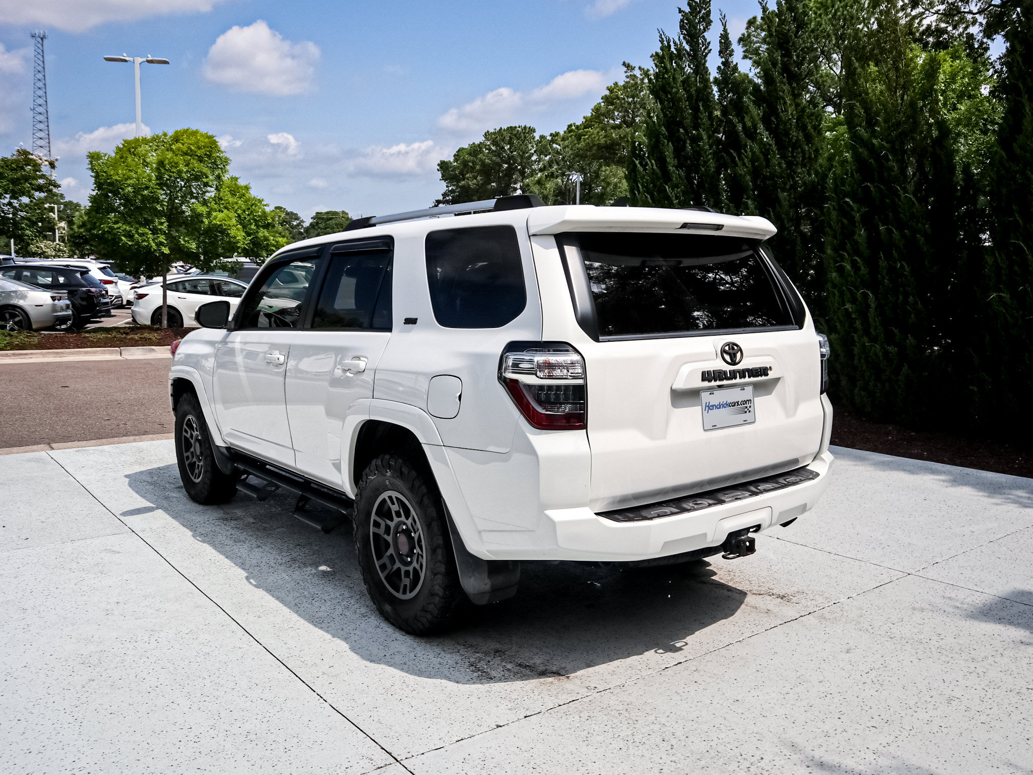 Used 2019 Toyota 4Runner SR5 AWD/4WD image 6