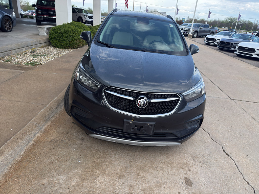 Used 2017 Buick Encore Preferred image 2