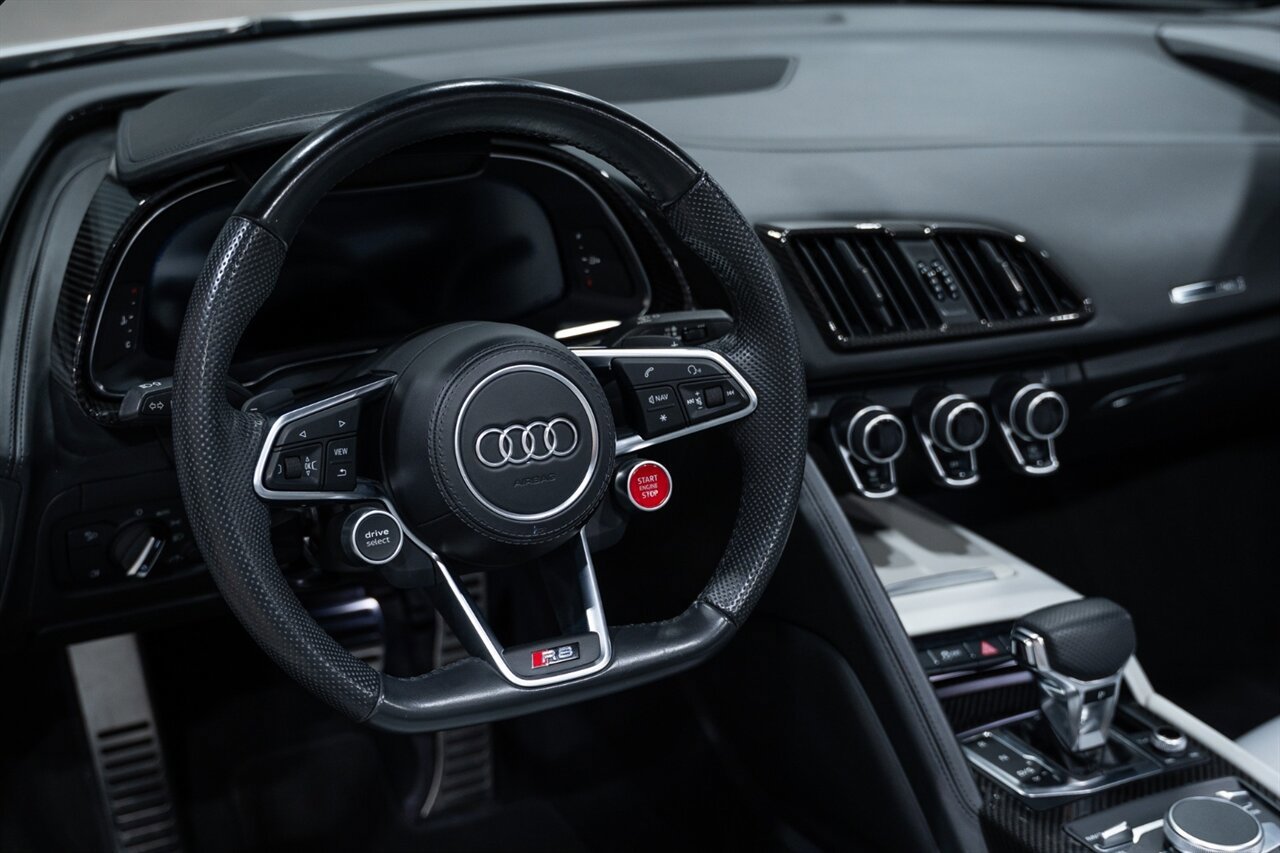 Used 2021 Audi R8 V10 RWD image 46