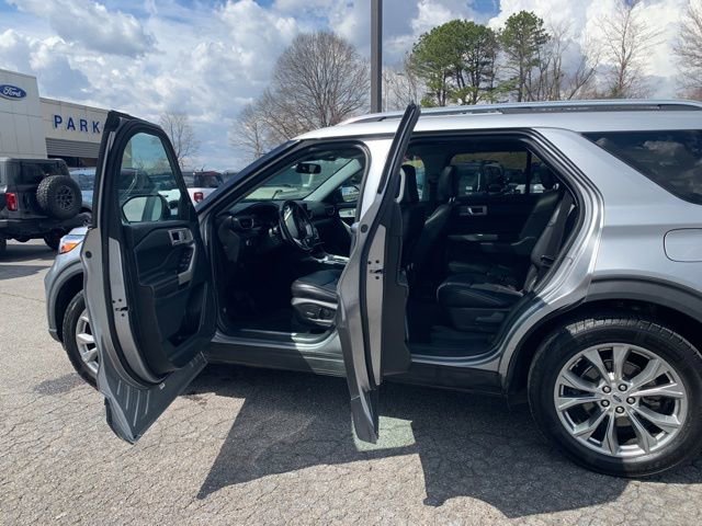 Used 2021 Ford Explorer Limited w/ Equipment Group 301A image 17