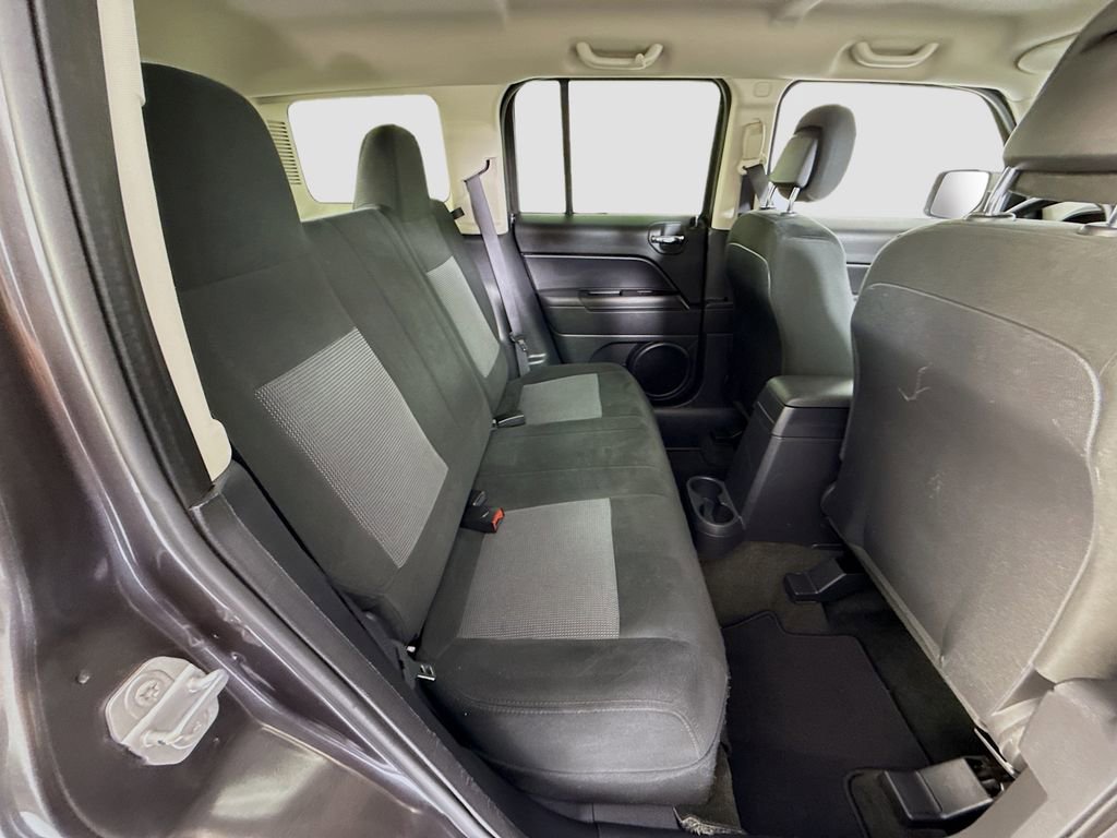 Used 2017 Jeep Patriot Latitude image 21