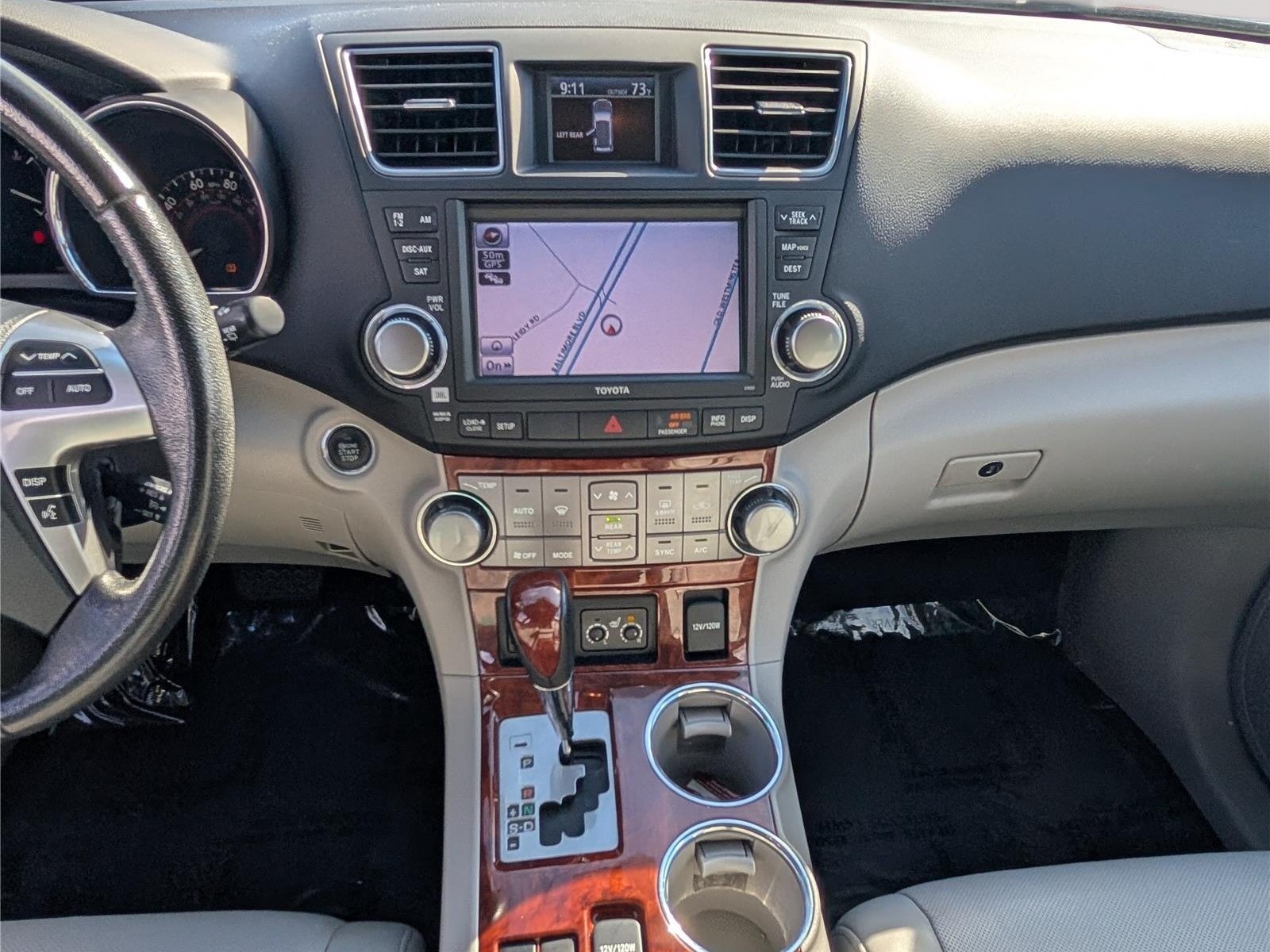 Used 2012 Toyota Highlander Limited w/ Tow Pkg AWD/4WD image 20