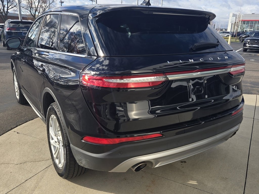 Certified 2023 Lincoln Corsair AWD image 14