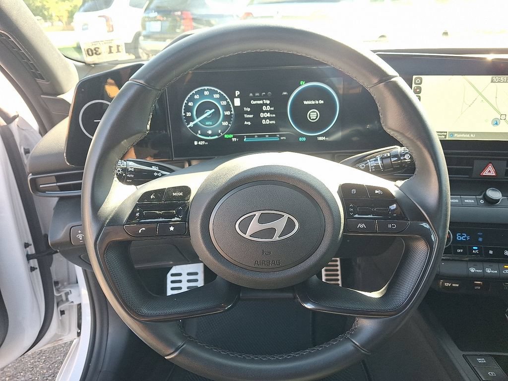 Used 2025 Hyundai Elantra SEL FWD image 20