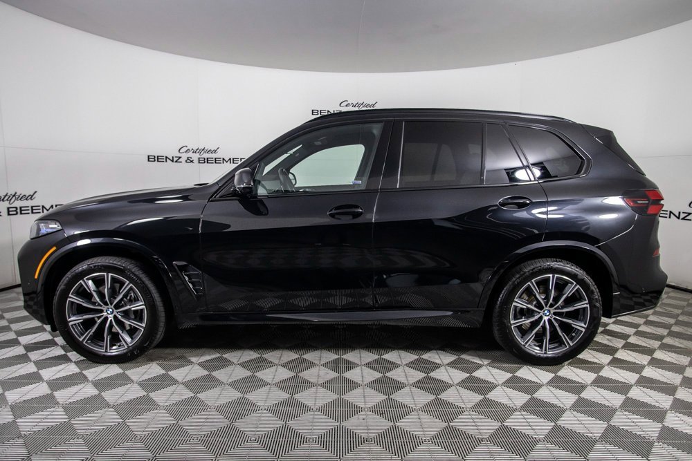 Used 2026 BMW X5 sDrive40i w/ M Sport Package image 6
