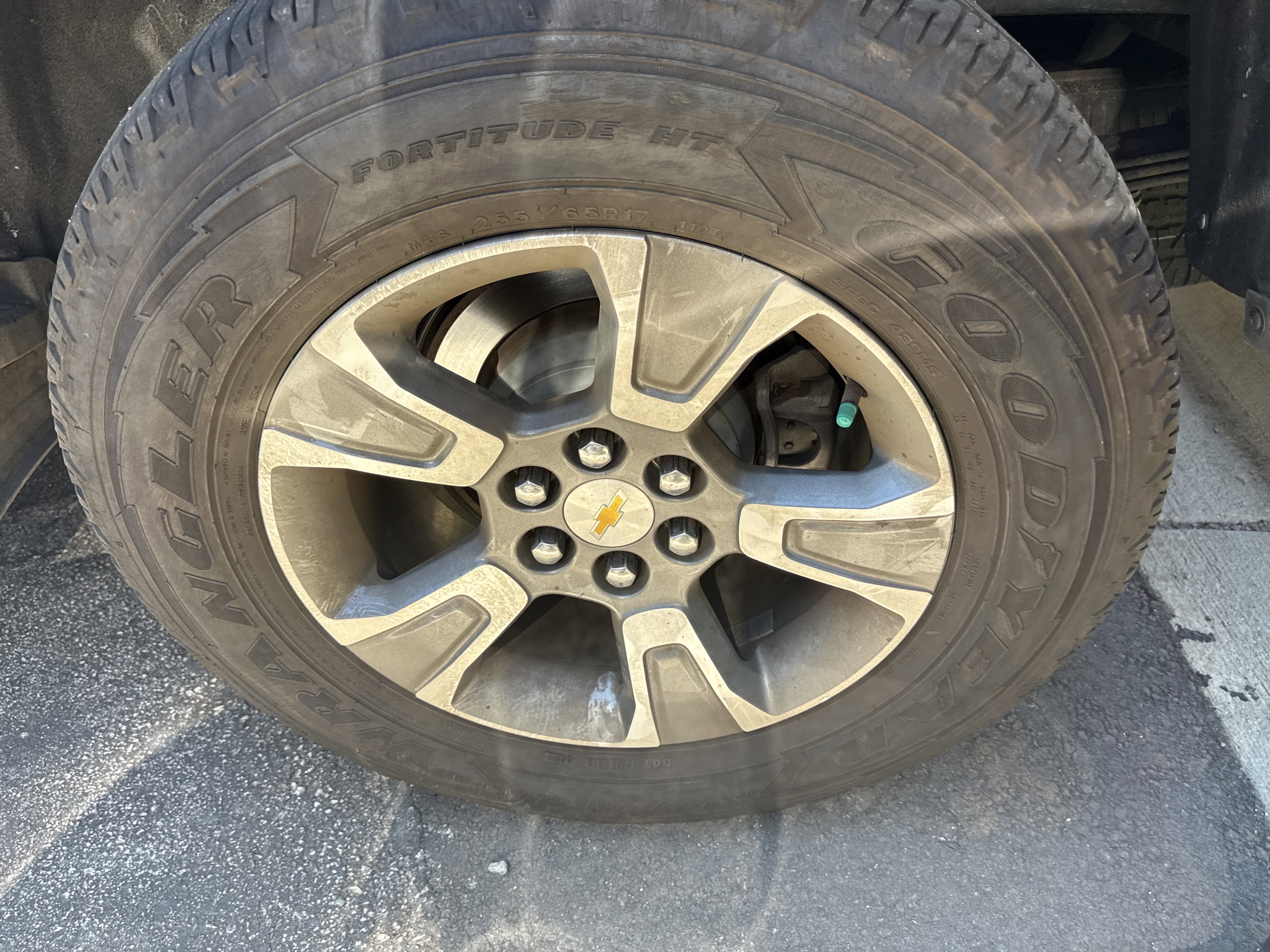 Used 2017 Chevrolet Colorado Z71 AWD/4WD image 11