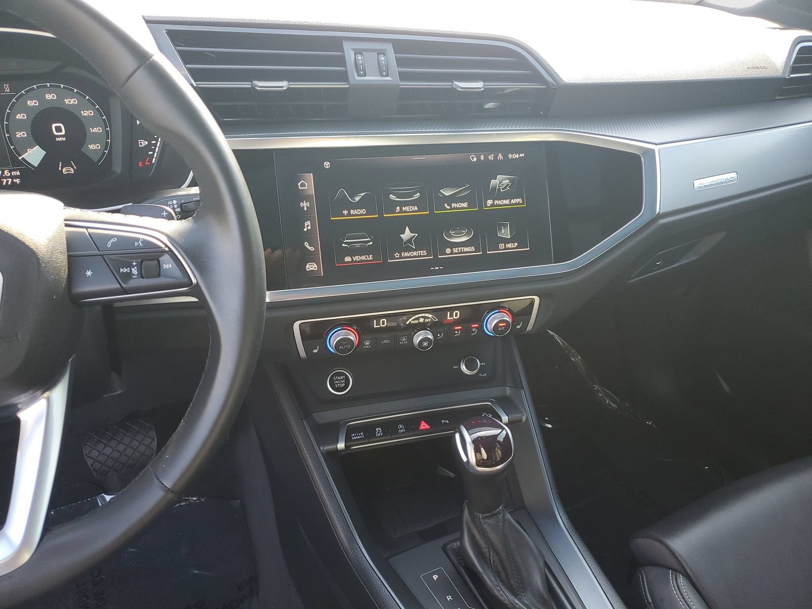 Used 2025 Audi Q3 2.0T Premium w/ Convenience Package AWD/4WD image 24