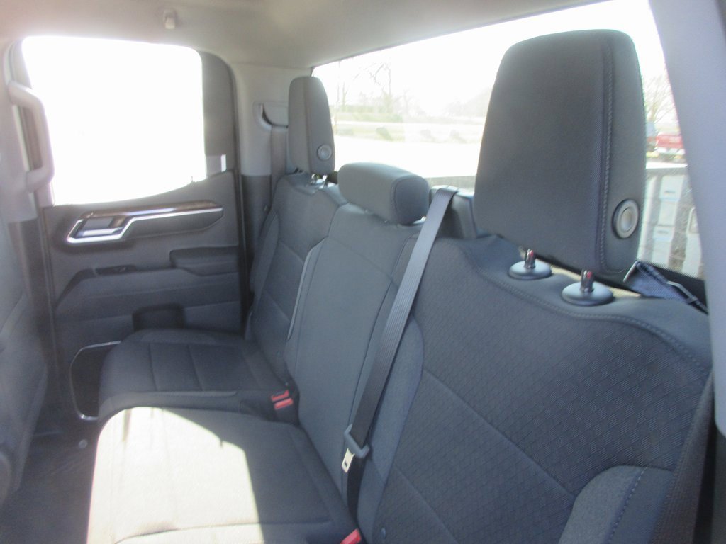 New 2026 GMC Sierra 1500 Elevation image 14