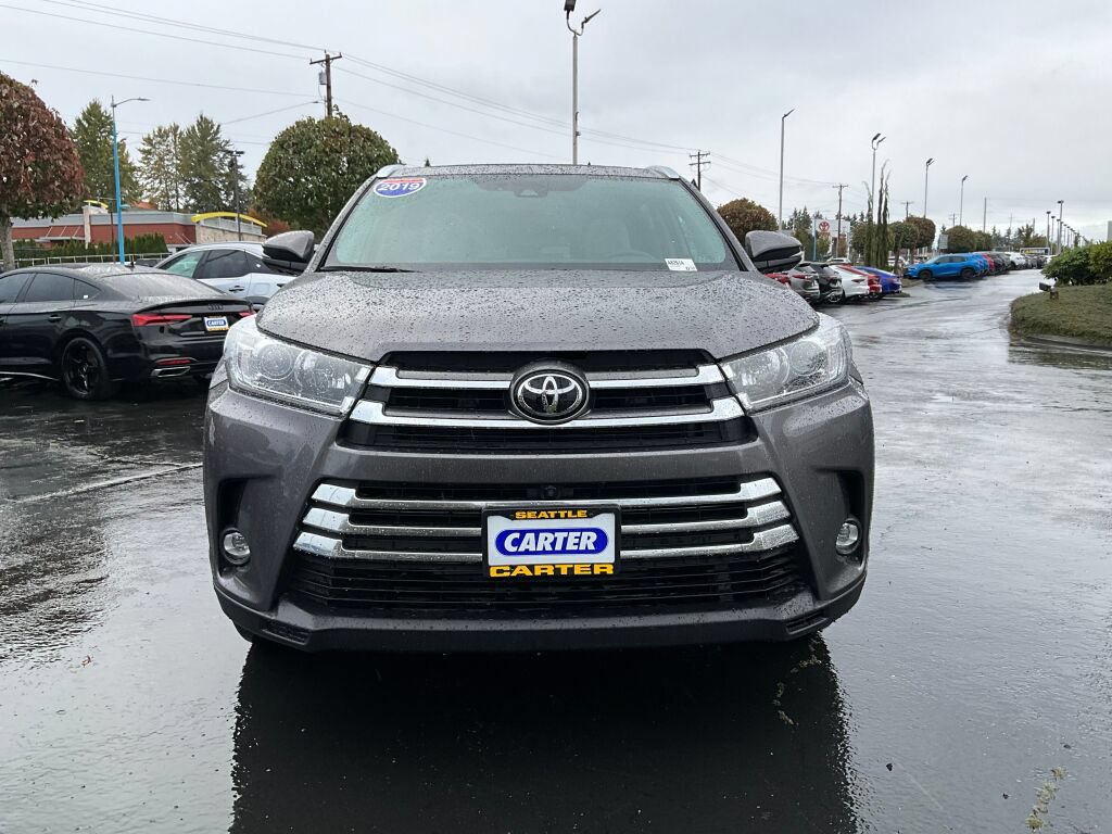 Used 2019 Toyota Highlander Limited Platinum AWD/4WD image 2
