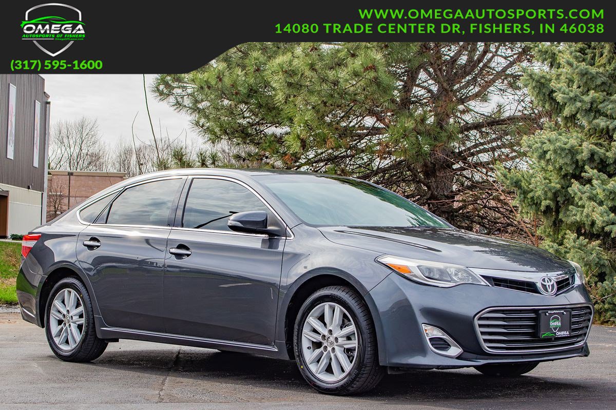 Used 2013 Toyota Avalon XLE video 1