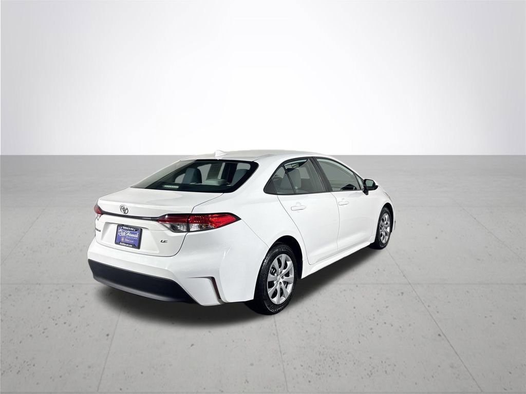 Used 2023 Toyota Corolla LE image 6