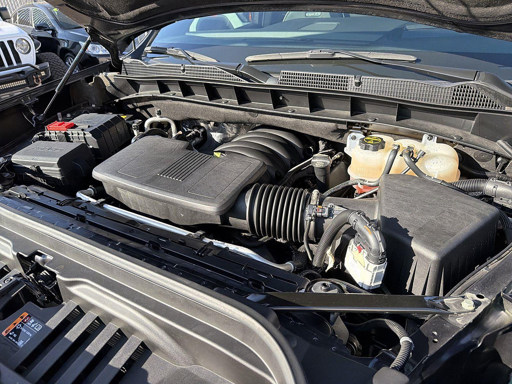 Used 2025 GMC Sierra 1500 AT4X AWD/4WD image 30