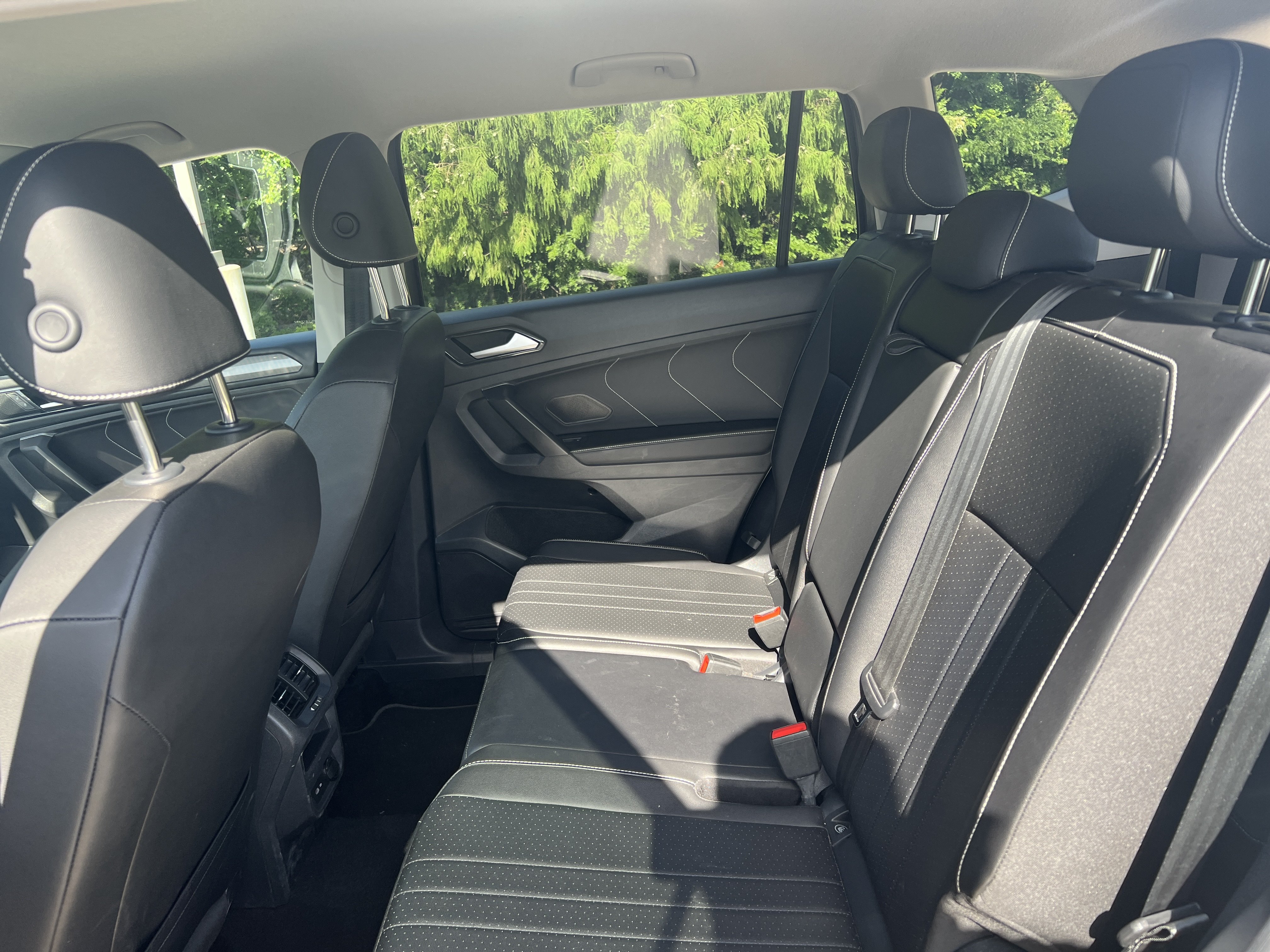 Certified 2023 Volkswagen Tiguan SE FWD image 27