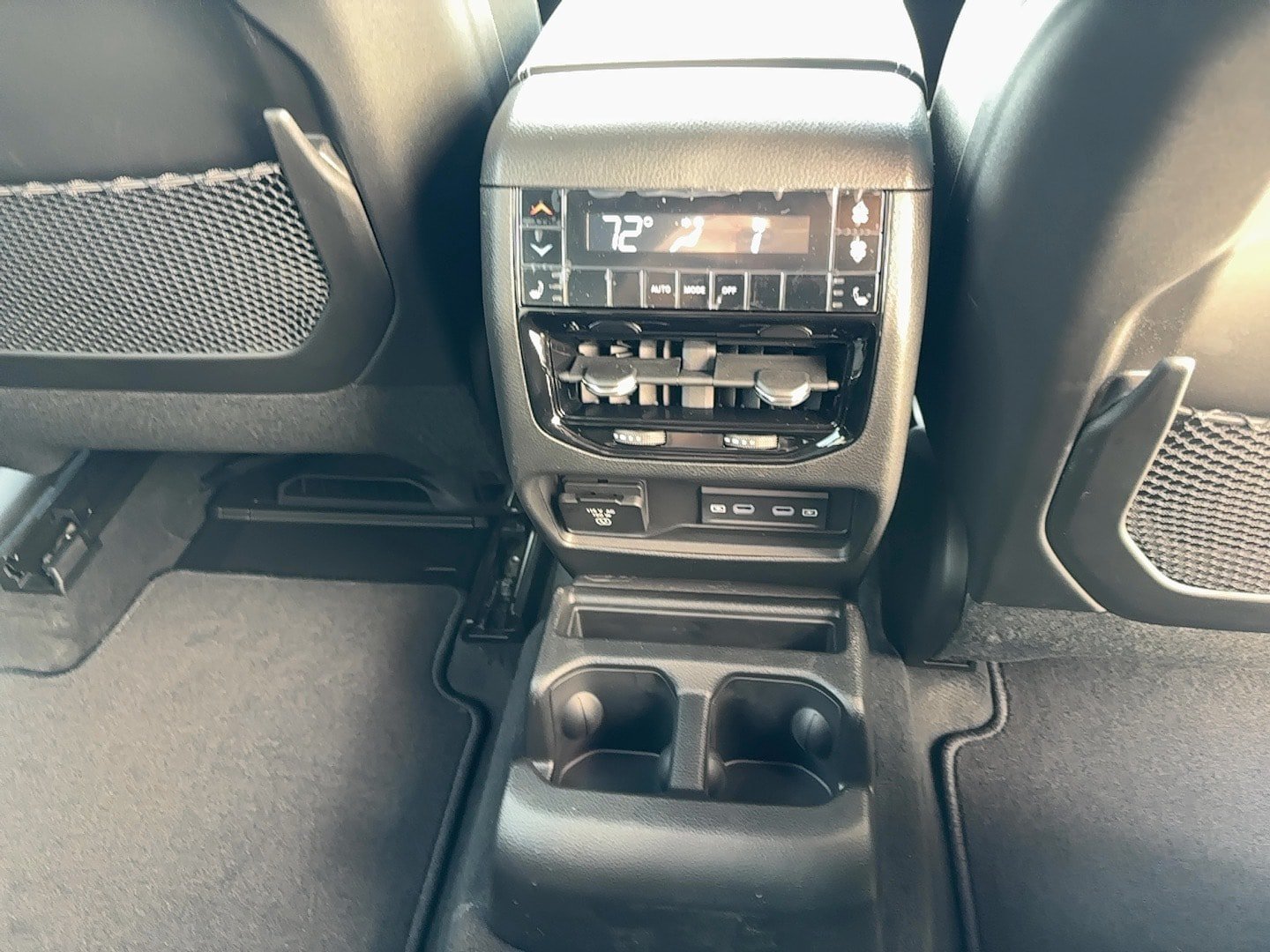 New 2027 Jeep Grand Cherokee L Limited AWD/4WD image 12