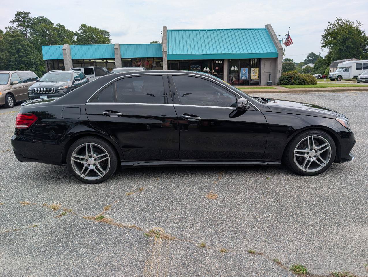 Used 2014 Mercedes-Benz E 350 Sedan image 11