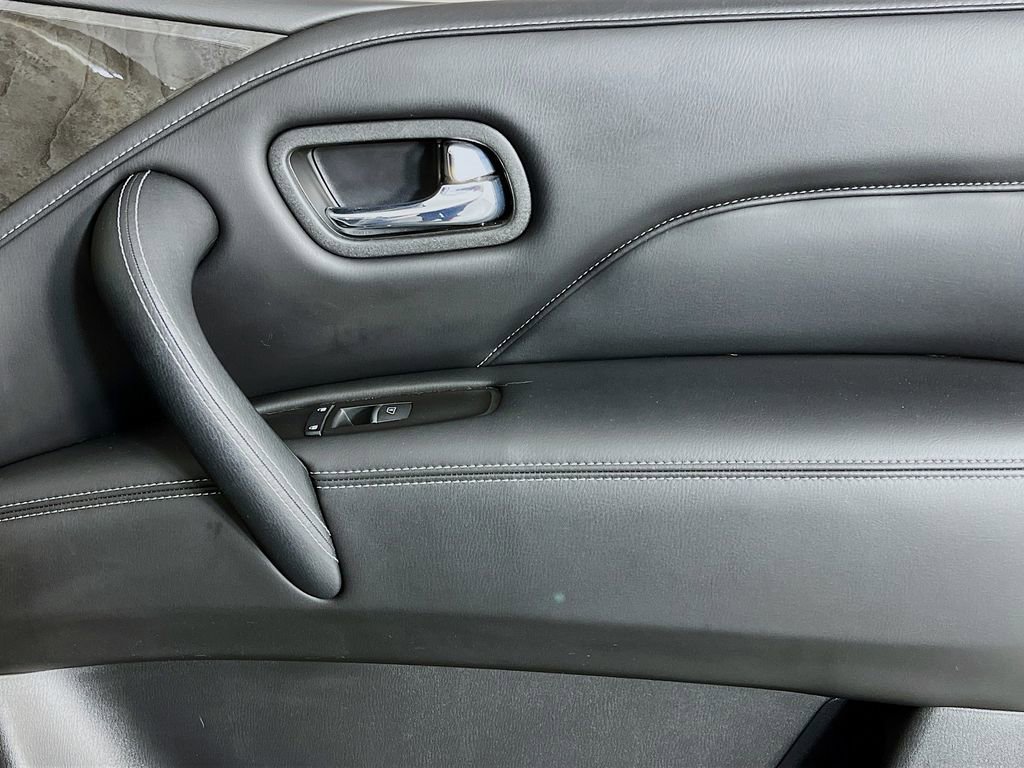Used 2022 INFINITI QX80 Luxe w/ Cargo Package image 41
