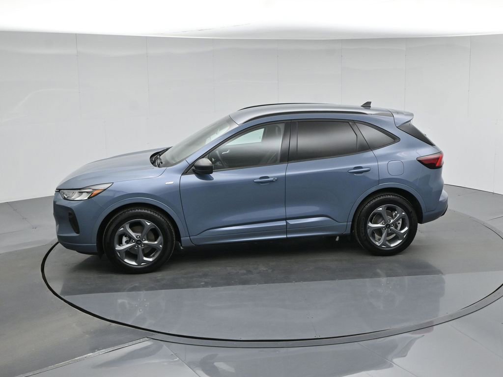 Used 2024 Ford Escape ST-Line w/ Equipment Group 301A image 37
