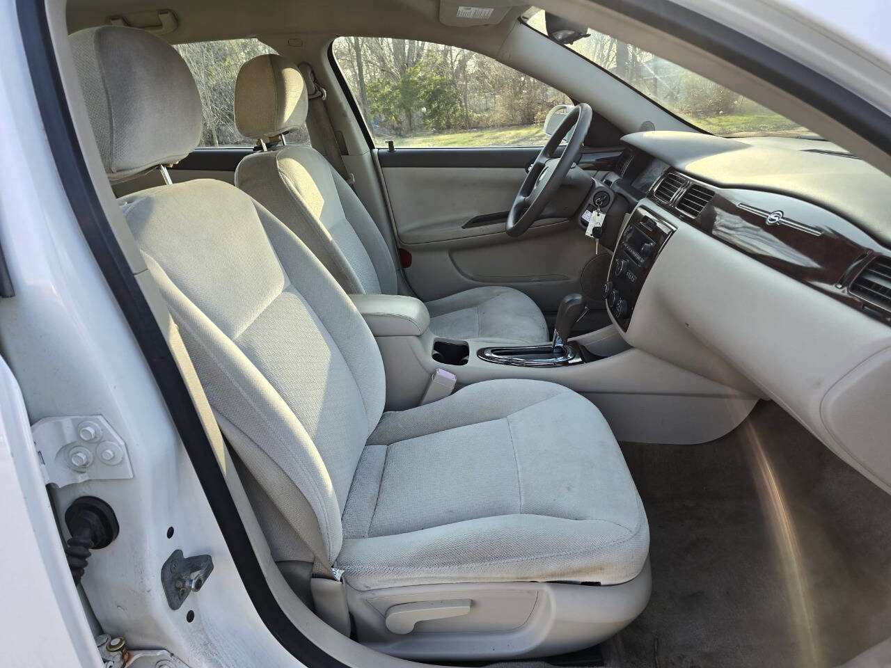 Used 2008 Chevrolet Impala LS image 12
