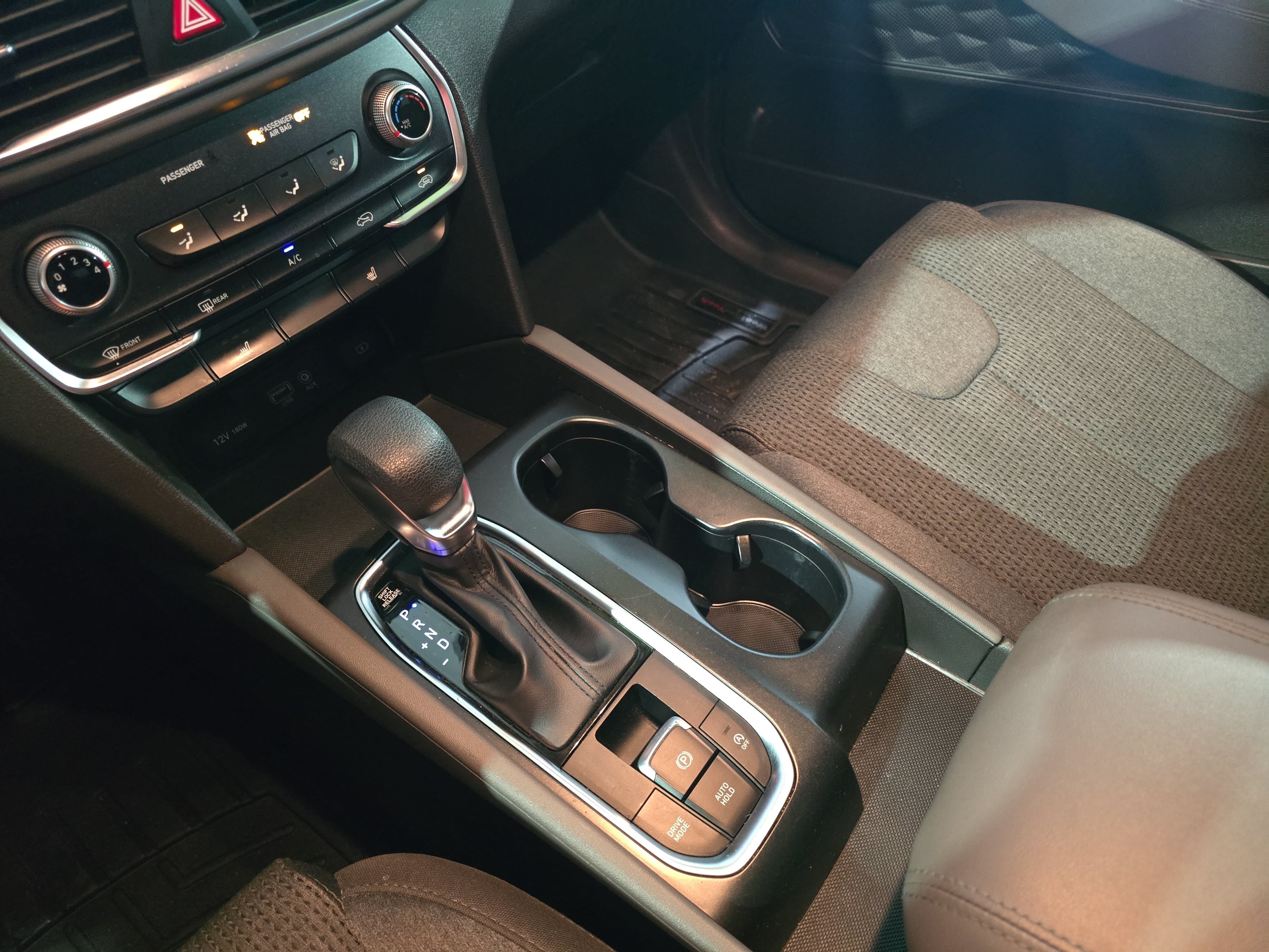 Used 2020 Hyundai Santa Fe SEL FWD image 22
