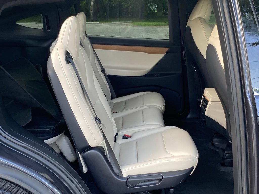 Used 2021 Tesla Model X Long Range AWD/4WD image 20