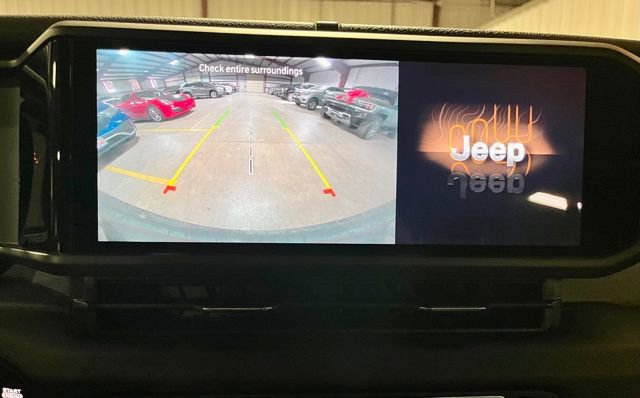 Used 2024 Jeep Wrangler Sport S image 17