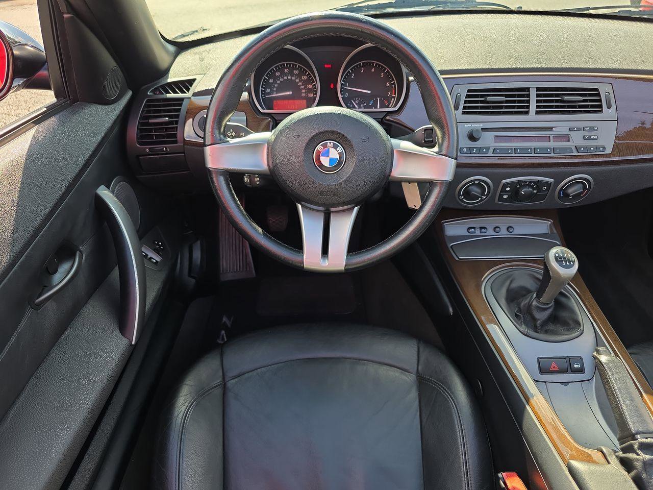 Used 2003 BMW Z4 3.0i RWD image 6