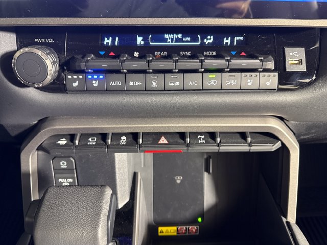 New 2026 Toyota Sequoia Platinum w/ TRD Off-Road Package AWD/4WD image 30