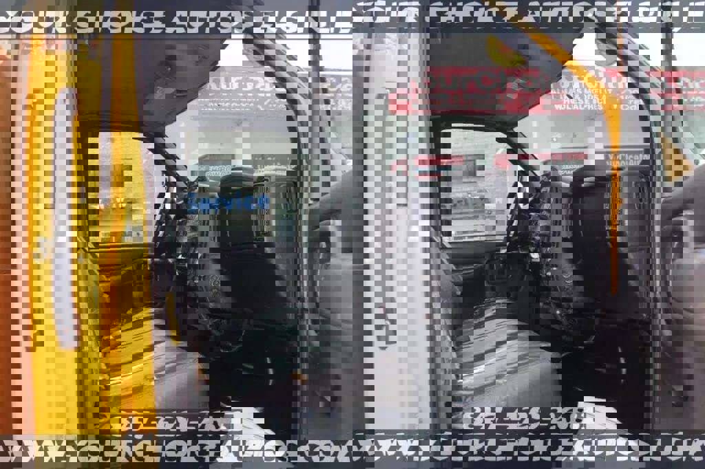 Used 2006 Chevrolet Kodiak C4500 2WD Regular Cab image 16