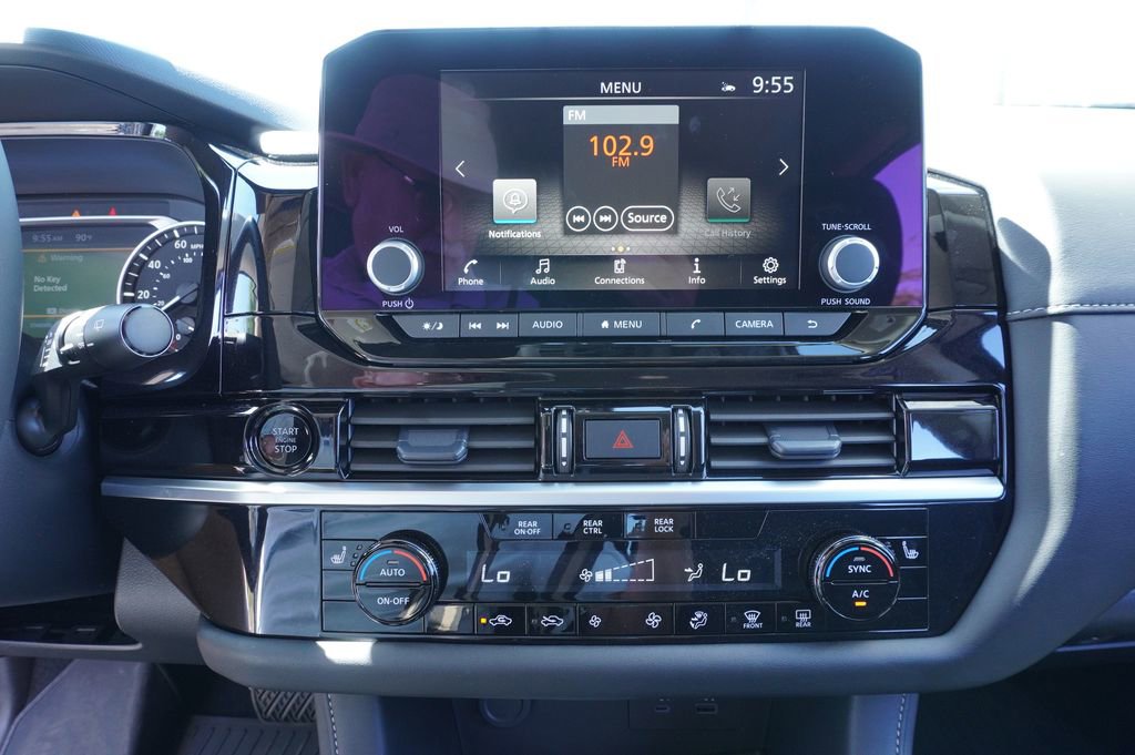 New 2025 Nissan Pathfinder SV image 20