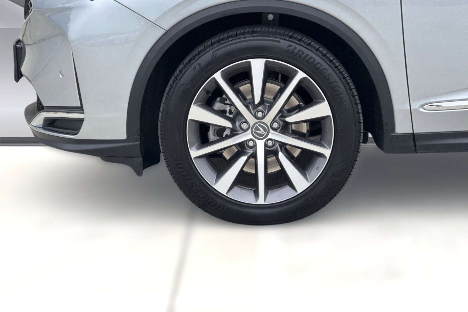 Used 2025 Acura MDX SH-AWD w/ Technology Package image 12