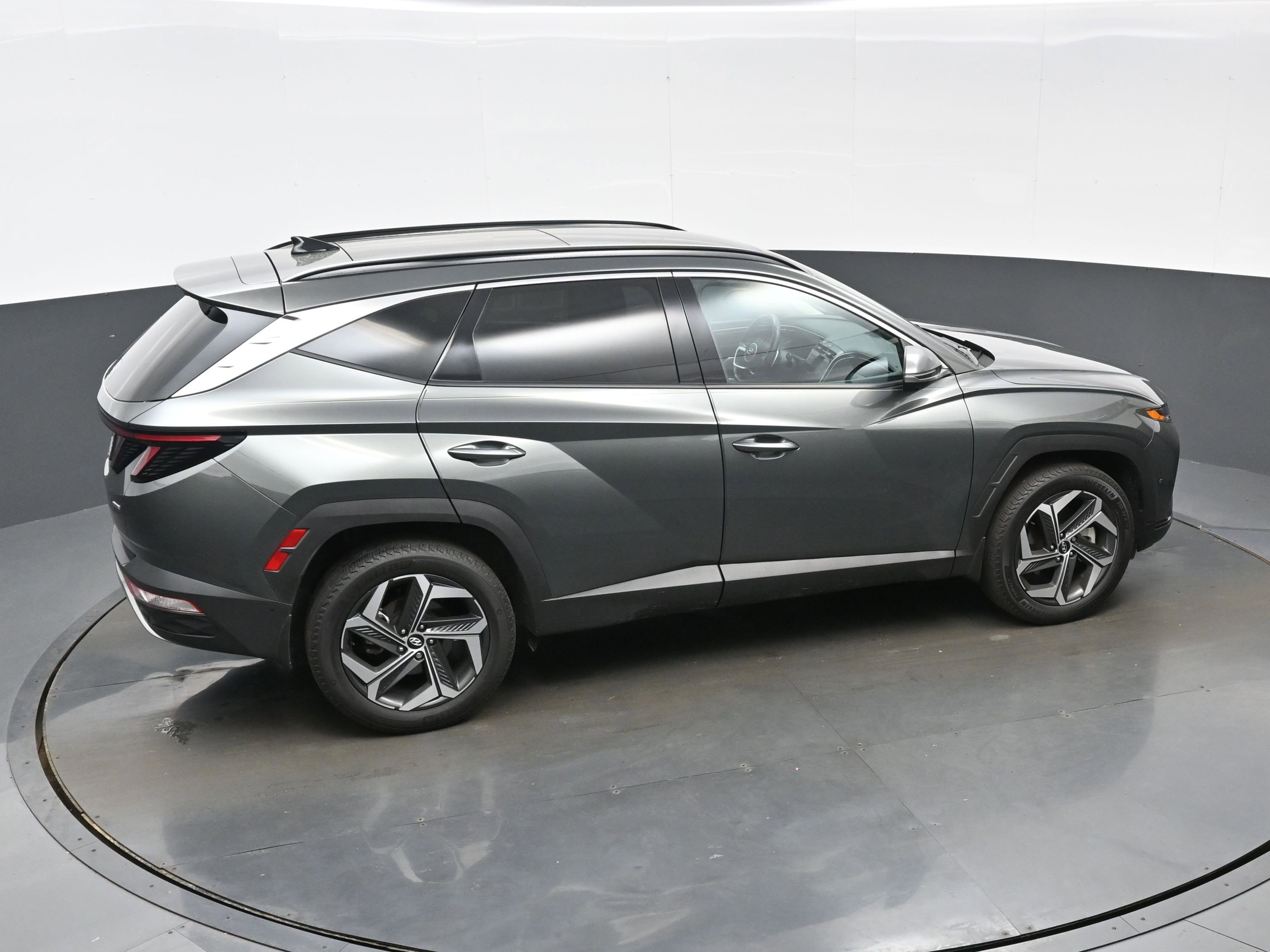 Certified 2023 Hyundai Tucson Limited AWD/4WD image 39